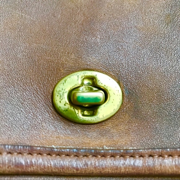 Vintage Leather Crossbody Saddle Bag - Picture 3 of 8